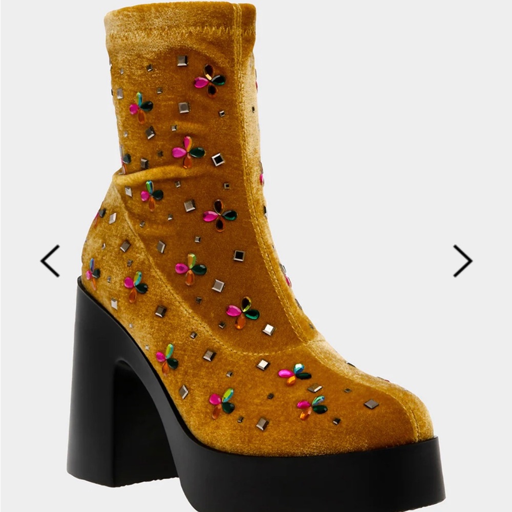 Betsey Johnson Velvet Boots size 8